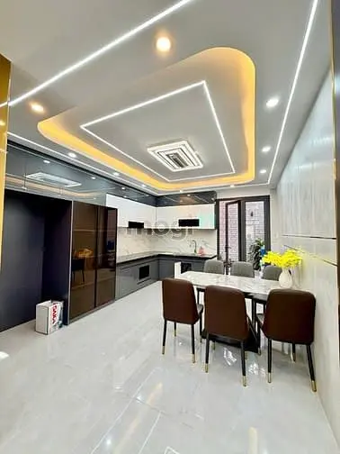 Nhà Thuê, 5 Tầng 5Pn 6Wc, Thang Máy, Đường Hương Lộ 2