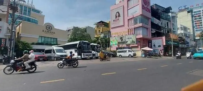 Mặt Tiền Đường Quận 3 38,8 M2 3,3 X 11,5M Cấp 4 Đã Có Giấy Phép Xd