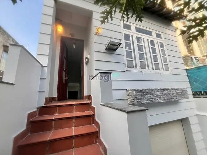 Nhà 1 Trệt 1 Lầu Hxh Đường 475 Phước Long B, Dt Đất 90M2