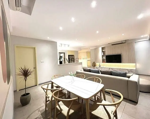 Ch Gần Sân Bay, 51M2, 2Pn, View Ngắm Trọn Landmark 81,Ở Liền, Sổ Hồng