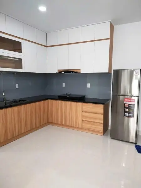 C/C Bàu Cát, Hồng Lạc, Tb: 2P Ngủ, Ntcb, 10,5Tr/Th, 75M2, Căn Góc.