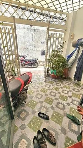 Nhà Mới 3 Tầng, Hẻm Thông, Giáp Quận 7 – Huỳnh Tấn Phát, 4 Tỷ 350