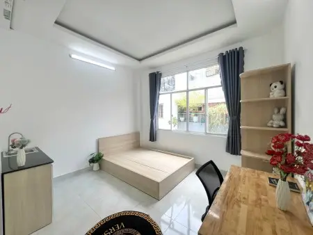 Cho Thuê Phòng Đầy Đủ Nội Thất, Cửa Sổ Lớn Gần Chợ Bà Chiểu, Phan Xích Long Giáp Quận 1 Quận 3 Pn