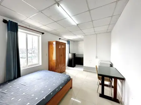 Phòng Thoáng Cửa Sổ To Giá Rẻ Đầy Đủ Tiện Nghi Tại Nguyễn Văn Linh Gần Lotte Mart Q7