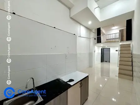 Cho Thuê Phòng Gác Cao Sẵn Nội Thất Ngay Ngã Tư Bốn Xã - Hòa Bình