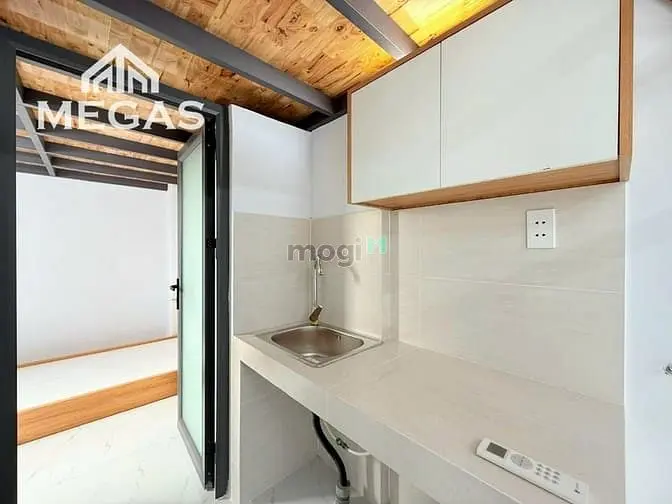 📍Ngay Cầu Phú Long - Hà Huy Giáp - 1Pn Gác - Full Nội Thất - Bancol