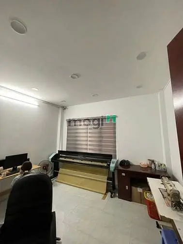 Bán Nhà Hẻm Thành Mỹ - Ngay Chợ Vải - 4 Tầng - 6 Pn - Giáp Ranh Q10,11