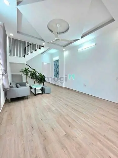 Mặt Tiền Chính Kinh Doanh 4 Tỷ 86 - Shr Gốc 2 Mặt Tiền 4