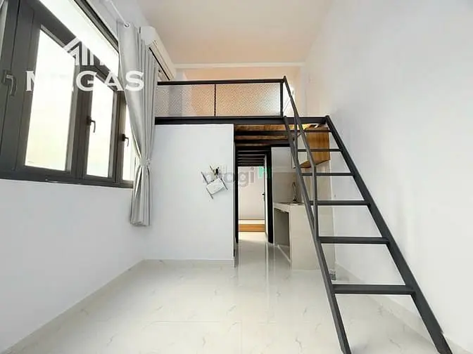 📍Ngay Cầu Phú Long - Hà Huy Giáp - 1Pn Gác - Full Nội Thất - Bancol