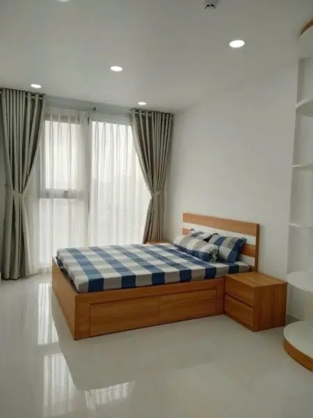 C/C Bàu Cát, Hồng Lạc, Tb: 2P Ngủ, Ntcb, 10,5Tr/Th, 75M2, Căn Góc.