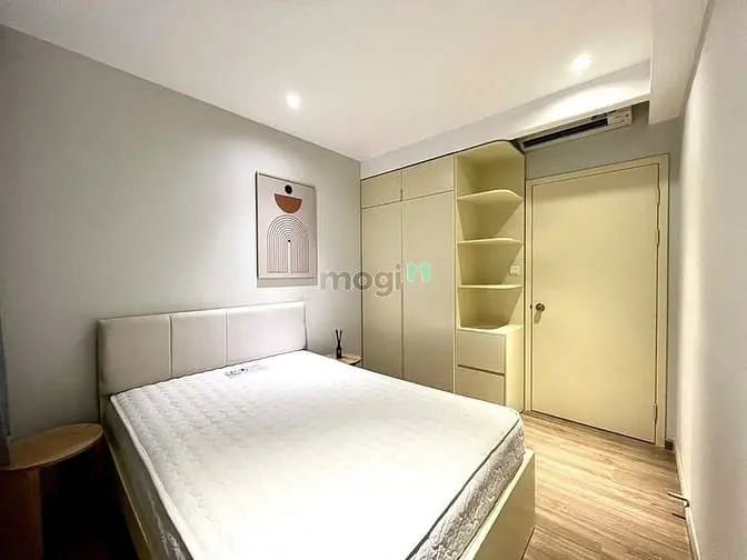 Ch Gần Sân Bay, 51M2, 2Pn, View Ngắm Trọn Landmark 81,Ở Liền, Sổ Hồng