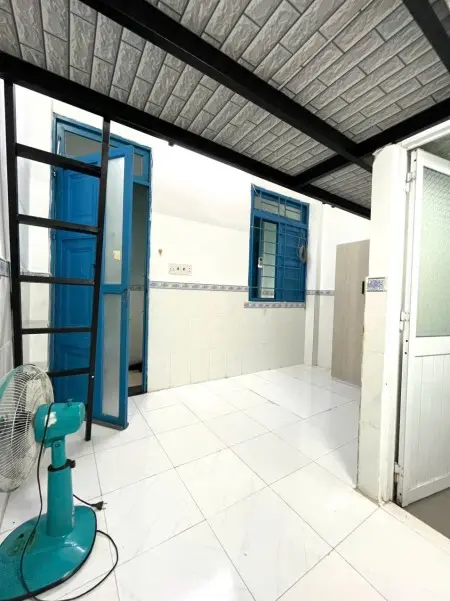 Phòng Sẵn Nội Thất – Ngay Cvpm Quang Trung - Sát Đh Gtvt