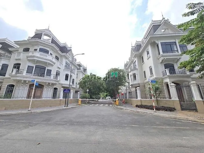 Giảm 5 Tỷ Bán Villas Góc Hai Mặt Tiền Victoria Village 222M2 Còn 53 Tỷ