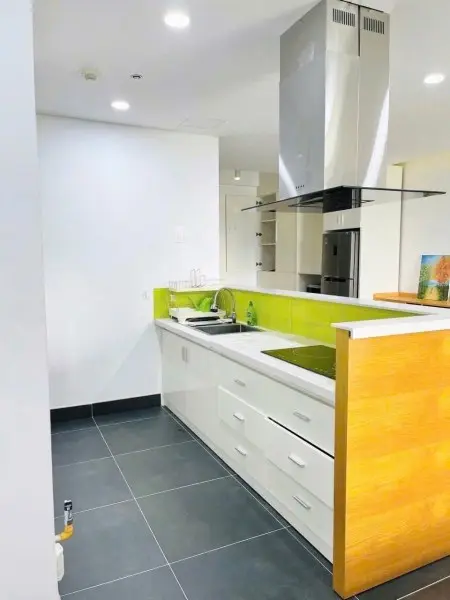 Giá 11Tr/Th, Chung Cư Hoa Sen, Lạc Long Quân, Q11: 73M2, 2Pn, 2Wc.