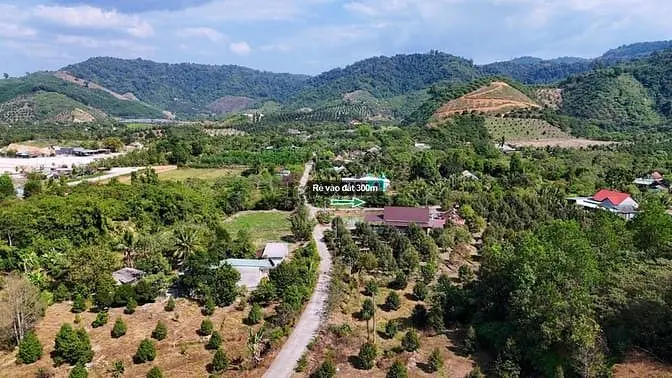 Bán Đất Thổ Cư Đạ Tẻh – Giá 195 Triệu , Gần Kdc, Không Gian Yên Bình