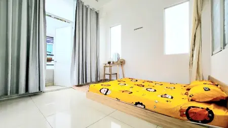 Phòng Nội Thất Như Hình, 2 Ban Công, Bếp Tách Pn, Ngay Hàng Xanh