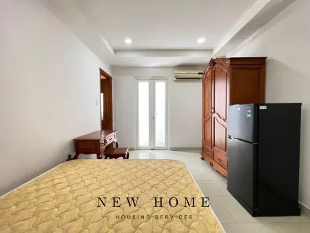 Phòng Giá Rẻ Ngay Sân Bay Full Nội Thất - Ban Công - Thang Máy - Đi Bộ 2P Qua Sân Bay