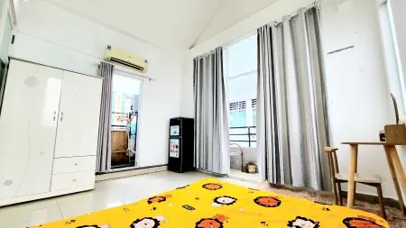 Phòng Nội Thất Như Hình, 2 Ban Công, Bếp Tách Pn, Ngay Hàng Xanh