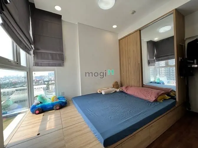 Bán Gấp Chcc Thegoldenstar Q7 - 69M2 1. 715 Tỷ-Nt Mới 100%-View Cao