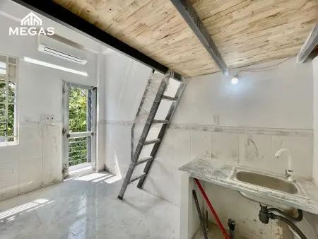 Cho Thuê Phòng Gác Cao - Ban Công Ngay Tô Ký - Cvpm - Gần Cđ Fpt - Gtvt