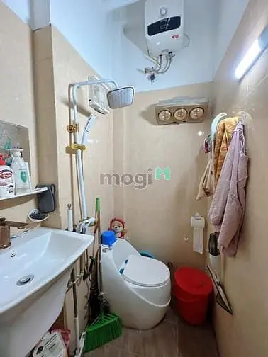 Bán Nhanh Nhà Quán Thánh, Giá 6.5 Tỷ, 22M2X4T, Lô Góc, Ảnh Thật