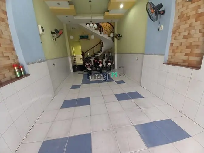 Đang Cần Cho Thuê Mặt Bằng Mặt Tiền Nhộn Nhịp Đường Phan Văn Hân