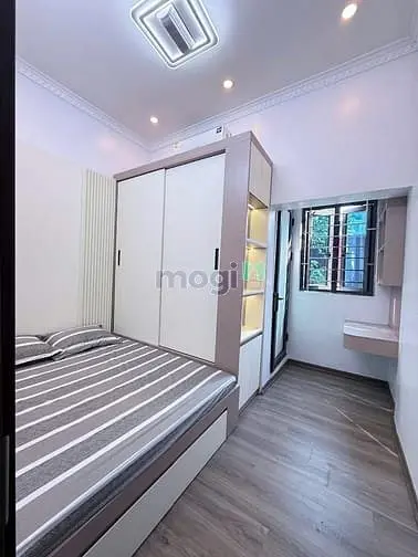 Bán Nhà Đầu Ngõ Kim Mã, Bđ Giá 4.95 Tỷ, 25M2X3T, Ảnh Thật