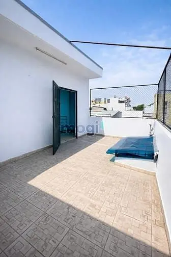 Chdv 11P Tô Hiến Thành Q10,Dt 5.6X15M(84M²) 5Tầng, 60Tr/Th Giá 11,8Tỷ