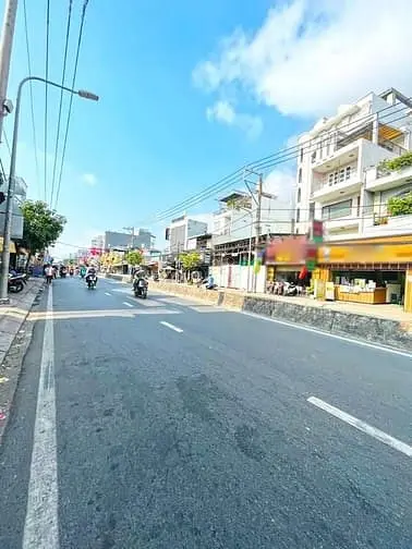 Vị Trí Hot! Nhà Cấp 4 7X34M Mặt Tiền Kinh Doanh Huỳnh Tấn Phát, Quận 7