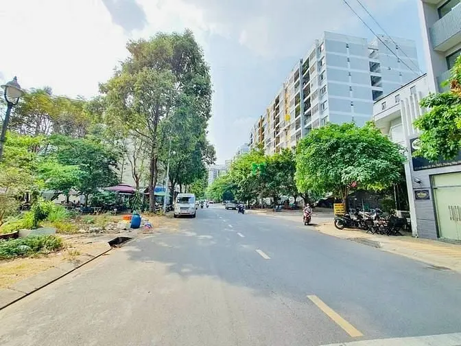 Bán Mặt Tiền Đường D2 Man Thiện, Tnpa, Quận 9: Dt 5X22M.11 Tỷ 500