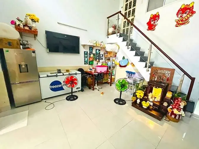 Hot Hot! Nhà 1 Lầu 2Pn, 5X11M Xe Hơi Quay Đầu Lâm Văn Bền, Quận 7