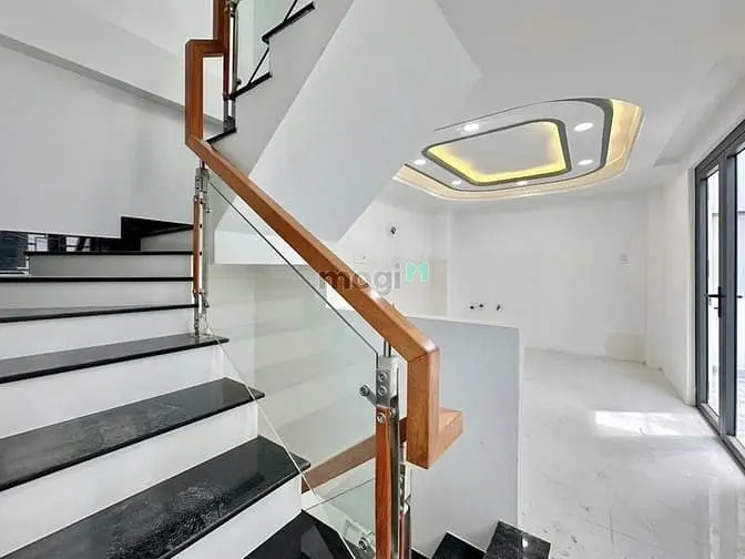 ​Đoàn Thị Điểm Phường 1 Phú Nhuận, Nhà 4 Tầng Btct, Ngang Gần 6M, 5Pn,