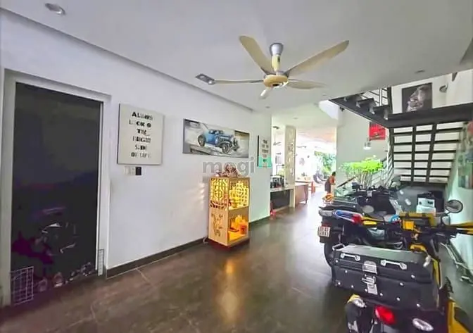 Hàng Vip - Biệt Thự Sân Vườn 2 Lầu Đường Nhựa 8M Khu Kiều Đàm, Quận 7