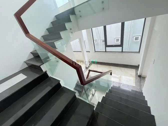 Hiếm Có Góc 2 Mặt Tiền Phan Đăng Lưu, 173M², Đơn Giá Chỉ 300 Triệu/M²