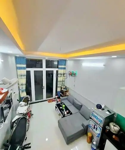 Hàng Hiếm - Nhà Đẹp 1 Lầu Mặt Tiền Hẻm Xe Tải Bùi Văn Ba, Quận 7