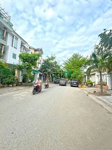 Giá Tốt - Dãy Trọ 10X45M Mặt Tiền Hẻm Xe Tải Huỳnh Tấn Phát, Quận 7