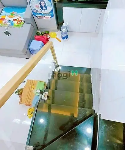 Hàng Hiếm - Nhà Đẹp 1 Lầu Mặt Tiền Hẻm Xe Tải Bùi Văn Ba, Quận 7