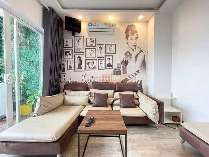 Bán Nhà Đẹp Cmt8, Q3, 1T1L, 3Pn, Dt 52M2 Giá 3Ty120, Hẻm Oto