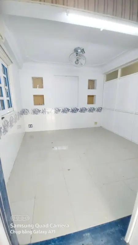 Cho Thuê Mặt Bằng , Văn Phòng Kdtd Có 1Pk. 1Pn, Tách Bếp Ngay Vòng Xoay Lê Đại Hành