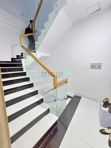 Hot Hot! Nhà Đẹp Ở Liền 2 Lầu St Hẻm Xe Hơi 6M Khu Kiều Đàm, Quận 7