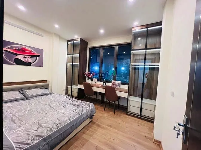 Bán Nhà Phú Thượng – 50M – 5 Tầng – Ô Tô – Sát Ciputra – Chỉ 9,8 Tỷ