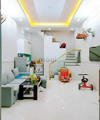 Hàng Hiếm - Nhà Đẹp 1 Lầu Mặt Tiền Hẻm Xe Tải Bùi Văn Ba, Quận 7