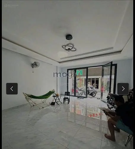 Cho Thuê Nhà Mt Đường Số 4-Cư Xá Đô Thành Phường 4 Quận 3