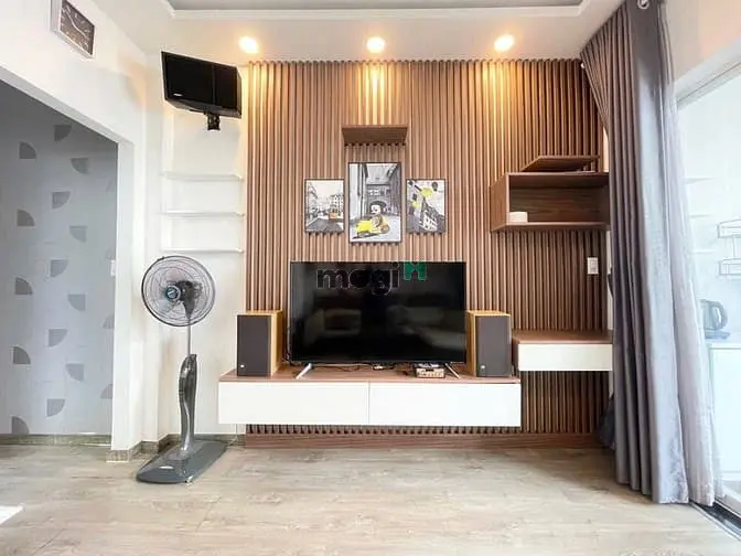 Bán Nhà Đẹp Cmt8, Q3, 1T1L, 3Pn, Dt 52M2 Giá 3Ty120, Hẻm Oto