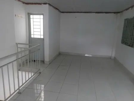 Còn 1 Ki Ốt Nguyên Căn , 1 Trệt 1 Lầu, Đường 30,Giao Hòa Bình, Thích Hợp Kinh Doanh, Ở Gia Đình