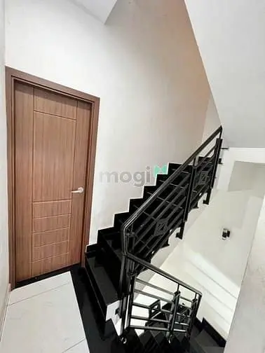 Bán Nhanh Nhà 2 Lầu 4Pn Mặt Tiền Hẻm 3M Bùi Văn Ba, Quận 7