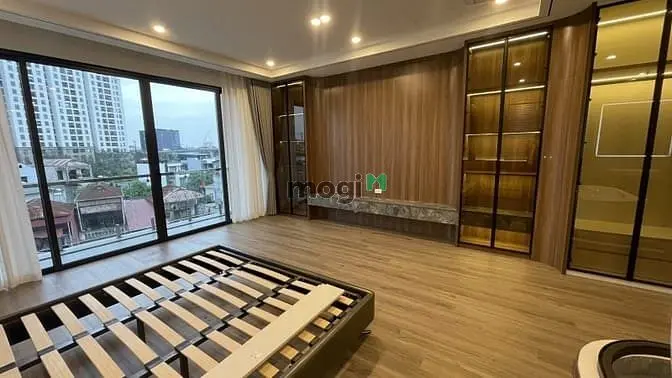 Nguyễn Văn Cừ - Long Biên – Ô Tô Tr – 92 M2 – 7 Tầng – Mt 5 M - Giá 17