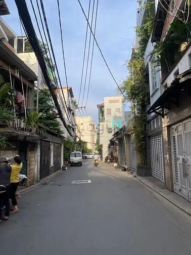 Hẻm Xe Hơi, Hoàng Văn Thụ, 49M2 X 4 Tầng. Chỉ 8 Tỷ 800. Giá Tốt Đầu Tư