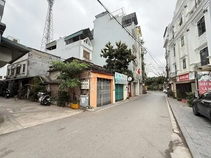 Ngô Gia Tự - Long Biên – Ô Tô Tr – 99/120 M2 – C4 – Mt 7.3 M - Giá 19.