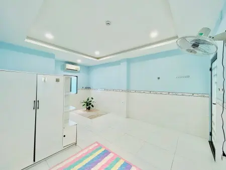 Đang Trống Phòng Ở Liền Ngay Chợ Lạc Quang, Trường Chinh An Sương Phan Văn Hớn Có Máy Lạnh